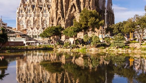 Sagrada Familia visit Barcelona