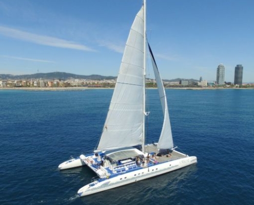 Large event catamaran in Barcelona with a 125-passenger capacity, perfect for corporate events and large private parties.
